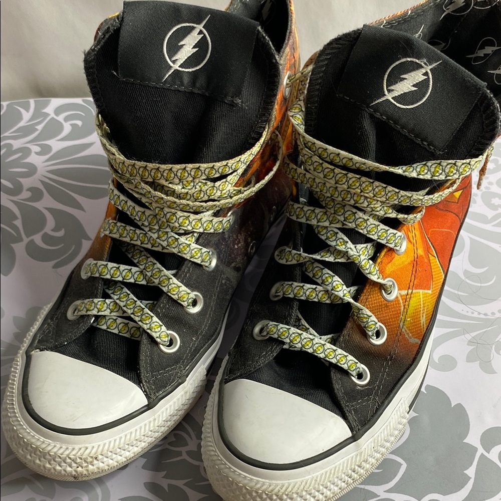 Converse The Flash Unisex shoes Black and Orange unisex men’s size 5 women’s 7